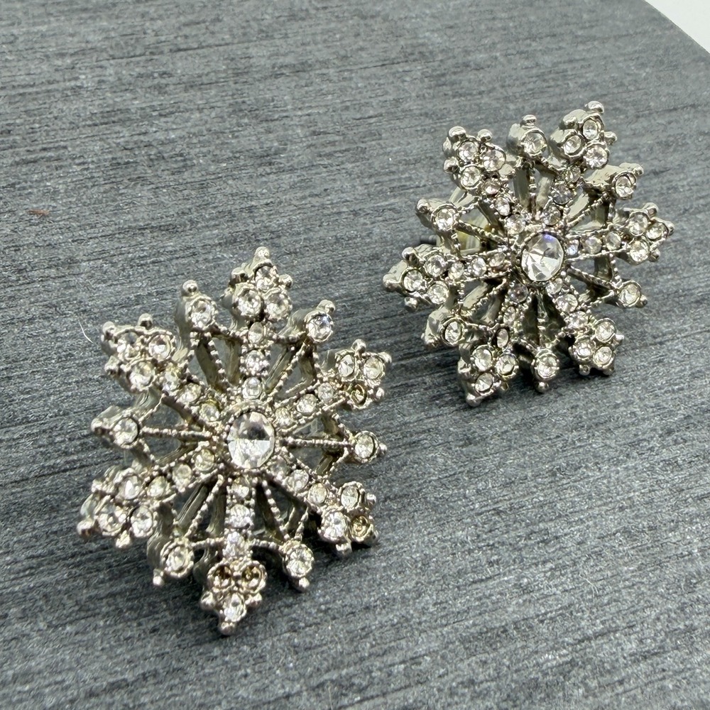 Silver Tone Clear Rhinestone Snowflake Stud Earrings Christmas Celestial Gift